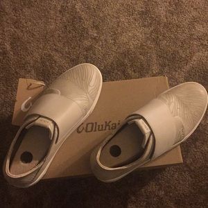 New OluKai woman’s sneakers
